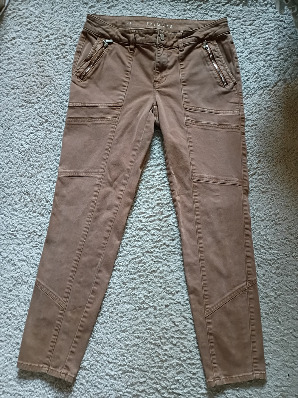 Women's Size 4 White House Black Market Tan Skimmers With Zipper Accents